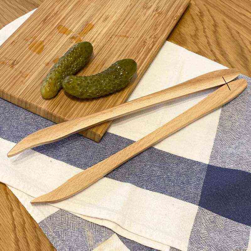 [DMA062] Pickle tongs in beech 25cm